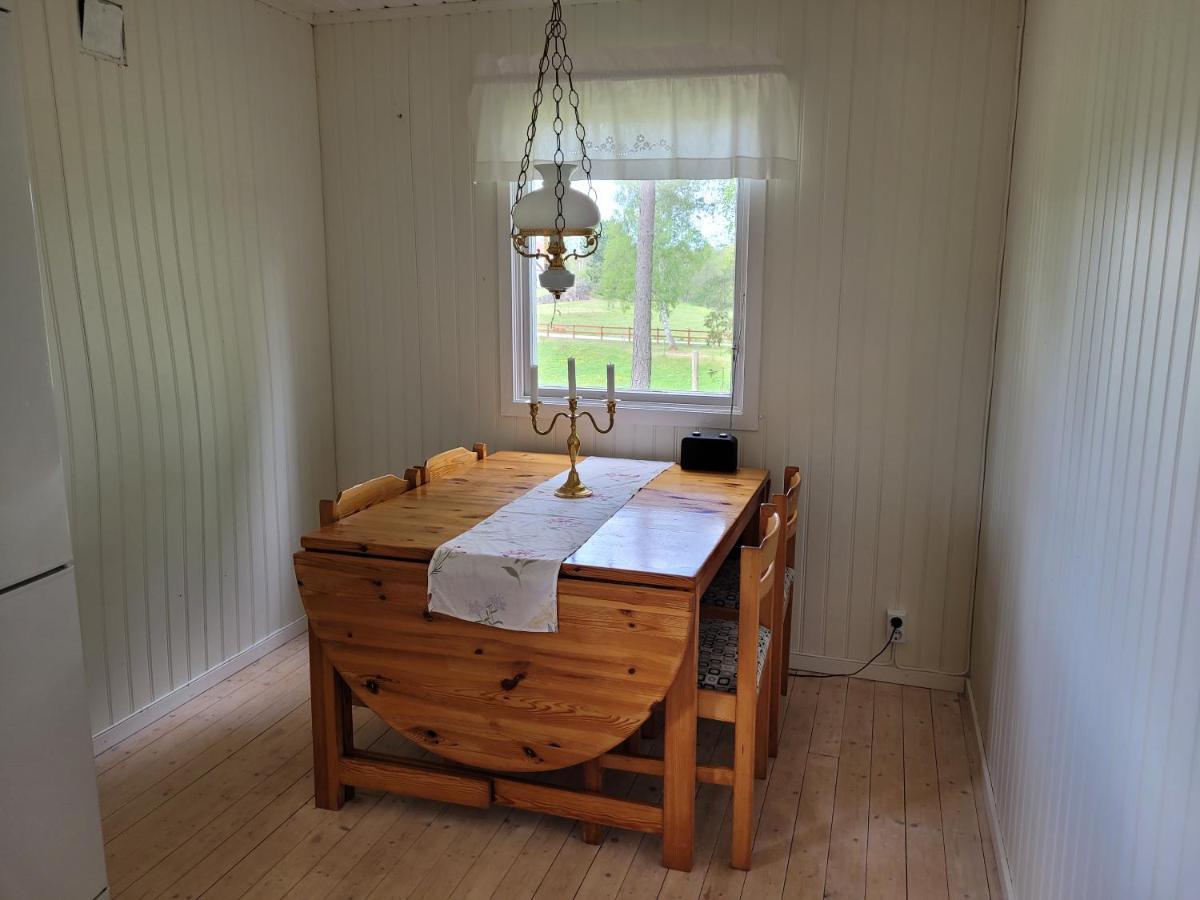 Sommarstuga Vargarda Ngoại thất bức ảnh