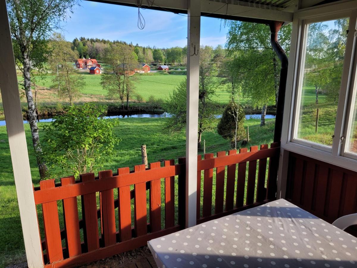 Sommarstuga Vargarda Ngoại thất bức ảnh