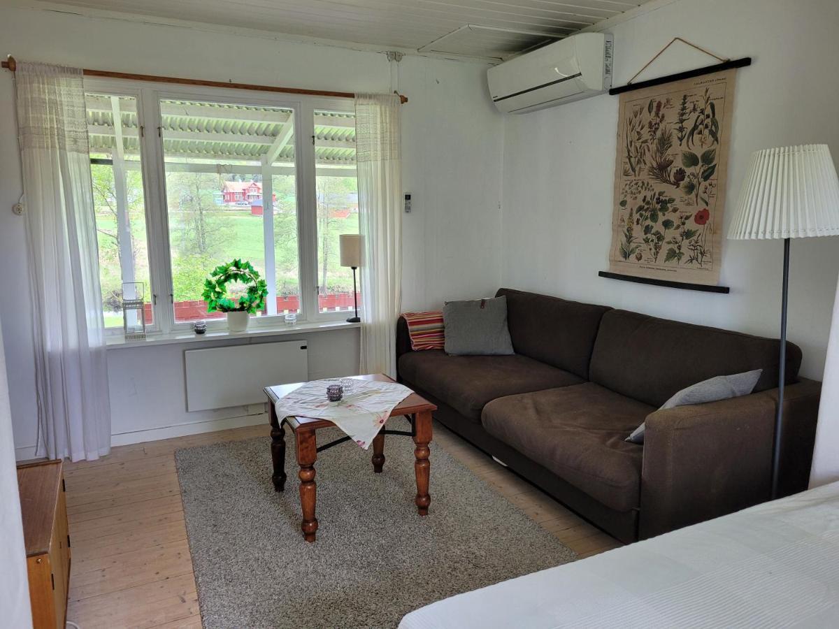 Sommarstuga Vargarda Ngoại thất bức ảnh