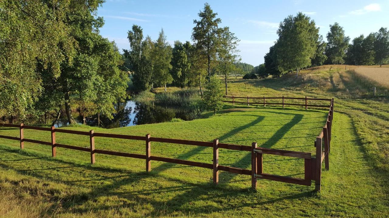 Sommarstuga Vargarda Ngoại thất bức ảnh